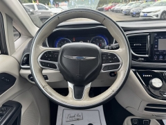 Used 2020  Chrysler Pacifica Limited FWD at B&L Auto Sales near West Columbia&comma; SC