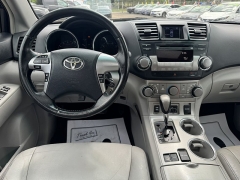 Used 2011  Toyota Highlander 4WD 4dr V6 &lpar;Natl&rpar; at B&L Auto Sales near West Columbia&comma; SC