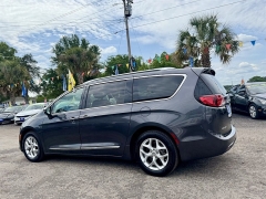 Used 2020  Chrysler Pacifica Limited FWD at B&L Auto Sales near West Columbia&comma; SC