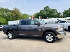 Used 2019  Ram 1500 Classic SLT 4x2 Crew Cab 6'4" Box at B&L Auto Sales near West Columbia&comma; SC