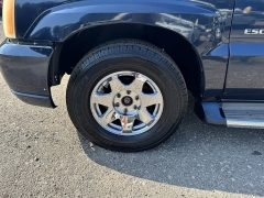 Used 2005  Cadillac Escalade 4d SUV AWD at B&L Auto Sales near West Columbia&comma; SC