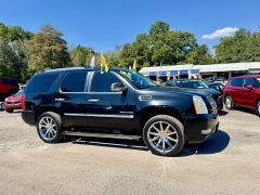 Used 2012  Cadillac Escalade 4d SUV AWD Platinum at B&L Auto Sales near West Columbia&comma; SC