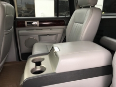 Used 2004  Lincoln Navigator 4dr 2WD at Blackhawk Used Cars near Bettendorf, IA