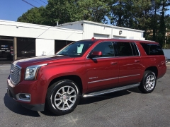 Used 2017  GMC Yukon XL 4d SUV 4WD Denali at Blackhawk Used Cars near Bettendorf, IA