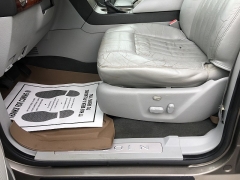 Used 2004  Lincoln Navigator 4dr 2WD at Blackhawk Used Cars near Bettendorf, IA