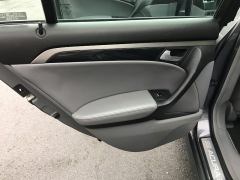 Used 2006  Acura TL 4dr Sdn AT at Blackhawk Used Cars near Bettendorf, IA