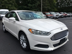 Used 2014  Ford Fusion 4d Sedan SE at Blackhawk Used Cars near Bettendorf, IA