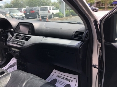 Used 2008  Honda Odyssey 5d Wagon Touring at Blackhawk Used Cars near Bettendorf, IA