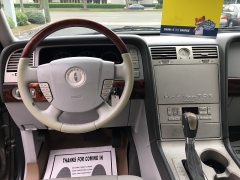 Used 2004  Lincoln Navigator 4dr 2WD at Blackhawk Used Cars near Bettendorf, IA