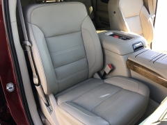 Used 2017  GMC Yukon XL 4d SUV 4WD Denali at Blackhawk Used Cars near Bettendorf, IA