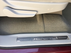 Used 2017  GMC Yukon XL 4d SUV 4WD Denali at Blackhawk Used Cars near Bettendorf, IA