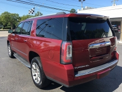 Used 2017  GMC Yukon XL 4d SUV 4WD Denali at Blackhawk Used Cars near Bettendorf, IA