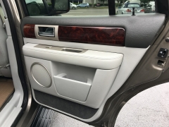 Used 2004  Lincoln Navigator 4dr 2WD at Blackhawk Used Cars near Bettendorf, IA