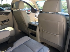 Used 2017  GMC Yukon XL 4d SUV 4WD Denali at Blackhawk Used Cars near Bettendorf, IA