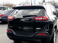 Used 2017  Jeep Cherokee Latitude 4x4 at Blackhawk Used Cars near Bettendorf, IA