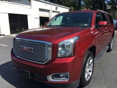 Used 2017  GMC Yukon XL 4d SUV 4WD Denali at Blackhawk Used Cars near Bettendorf, IA