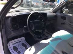 Used 2000  Dodge Dakota Reg Cab 112" WB at Blackhawk Used Cars near Bettendorf, IA