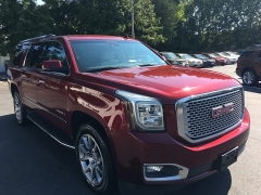 Used 2017  GMC Yukon XL 4d SUV 4WD Denali at Blackhawk Used Cars near Bettendorf, IA