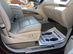 Used 2017  GMC Yukon XL 4d SUV 4WD Denali at Blackhawk Used Cars near Bettendorf, IA