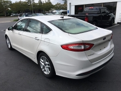 Used 2014  Ford Fusion 4d Sedan SE at Blackhawk Used Cars near Bettendorf, IA