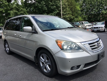 Used 2008 Honda Odyssey 5d Wagon Touring at Blackhawk Used Cars near Bettendorf, IA