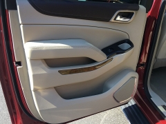 Used 2017  GMC Yukon XL 4d SUV 4WD Denali at Blackhawk Used Cars near Bettendorf, IA