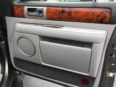 Used 2004  Lincoln Navigator 4dr 2WD at Blackhawk Used Cars near Bettendorf, IA