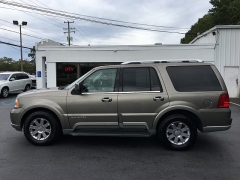 Used 2004  Lincoln Navigator 4dr 2WD at Blackhawk Used Cars near Bettendorf, IA