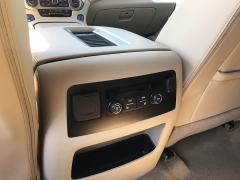 Used 2017  GMC Yukon XL 4d SUV 4WD Denali at Blackhawk Used Cars near Bettendorf, IA