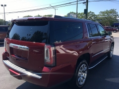 Used 2017  GMC Yukon XL 4d SUV 4WD Denali at Blackhawk Used Cars near Bettendorf, IA