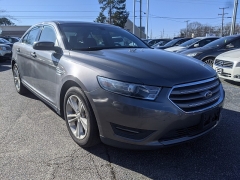  2013 Ford Taurus 4d Sedan SEL V6 at Blackhawk Used Cars near Bettendorf, IA
