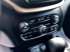 Used 2017  Jeep Cherokee Latitude 4x4 at Blackhawk Used Cars near Bettendorf, IA