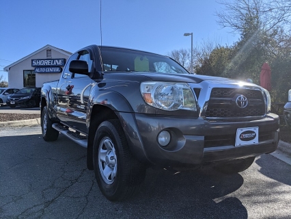 Used 2011 Toyota Tacoma 2WD Access Cab PreRunner V6 at Blackhawk Used Cars near Bettendorf, IA