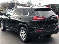 Used 2017  Jeep Cherokee Latitude 4x4 at Blackhawk Used Cars near Bettendorf, IA