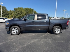 Used 2020  Ram 1500 Big Horn 4x4 Crew Cab 5'7" Box at Chip Wynn Motors near Paducah&comma; KY