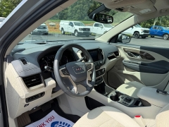 Used 2024  GMC Terrain AWD 4dr Denali at Chip Wynn Motors near Paducah&comma; KY
