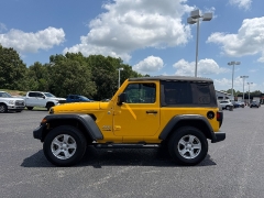Used 2018  Jeep Wrangler Sport 4x4 at Chip Wynn Motors near Paducah&comma; KY