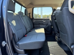Used 2020  Ram 1500 Big Horn 4x4 Crew Cab 5'7" Box at Chip Wynn Motors near Paducah&comma; KY