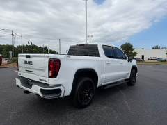 Used 2021  GMC Sierra 1500 4WD Crew Cab 147" Elevation w&sol;3SB at Chip Wynn Motors near Paducah&comma; KY