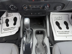 Used 2023  Nissan Frontier Crew Cab 4x4 SV Auto &ast;Ltd Avail&ast; at Chip Wynn Motors near Paducah&comma; KY