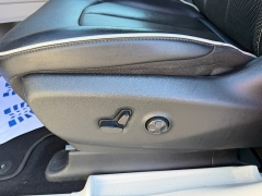 Used 2023  Chrysler Pacifica Limited FWD at Chip Wynn Motors near Paducah&comma; KY