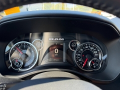 Used 2020  Ram 1500 Big Horn 4x4 Crew Cab 5'7" Box at Chip Wynn Motors near Paducah&comma; KY