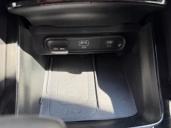 Used 2024  Kia Telluride S FWD at Chip Wynn Motors near Paducah&comma; KY