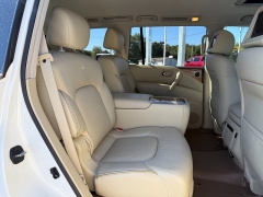 Used 2013  INFINITI QX56 4d SUV 4WD at Chip Wynn Motors near Paducah&comma; KY