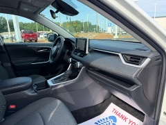 Used 2025  Toyota RAV4 XLE FWD at Chip Wynn Motors near Paducah&comma; KY
