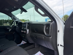 Used 2021  GMC Sierra 1500 4WD Crew Cab 147" Elevation w&sol;3SB at Chip Wynn Motors near Paducah&comma; KY