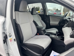 Used 2018  Toyota RAV4 XLE FWD &lpar;Natl&rpar; at Chip Wynn Motors near Paducah&comma; KY