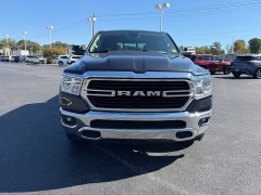Used 2020  Ram 1500 Big Horn 4x4 Crew Cab 5'7" Box at Chip Wynn Motors near Paducah&comma; KY