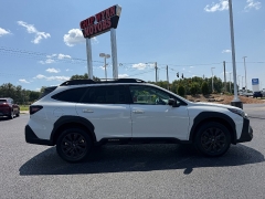 Used 2025  Subaru Outback Onyx Edition AWD at Chip Wynn Motors near Paducah&comma; KY