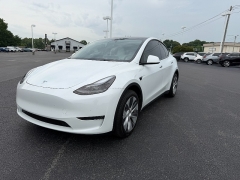 Used 2024  Tesla Model Y Long Range AWD at Chip Wynn Motors near Paducah&comma; KY